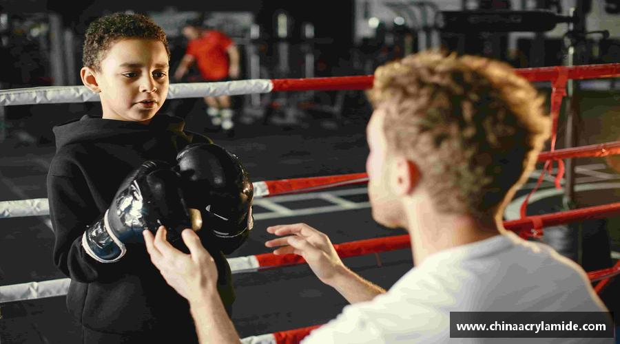 jiuyou集团勇攀高峰，冠军在望！